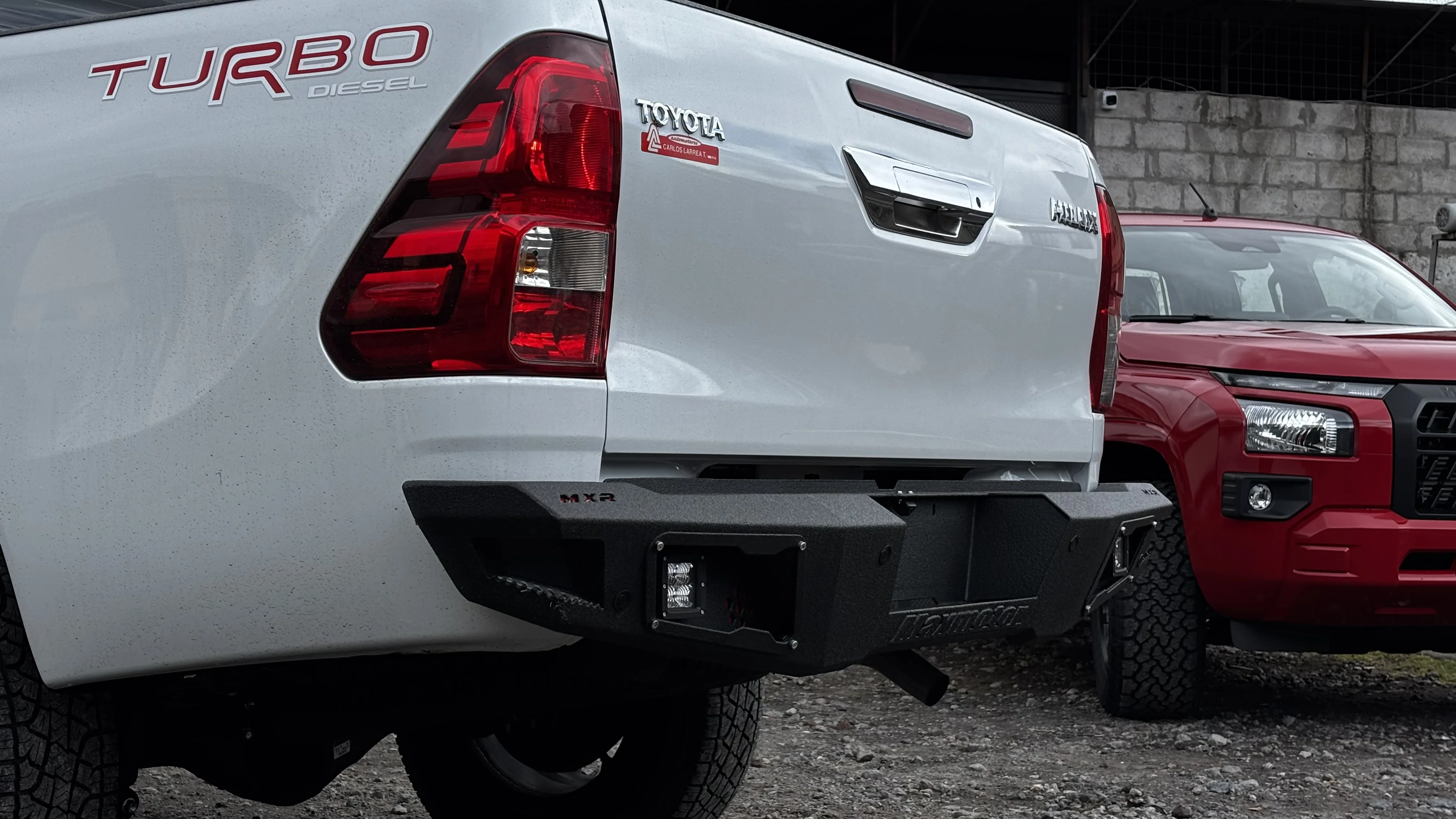 Protección posterior para Toyota Hilux. Proyecto real Maxmotor 4x4.