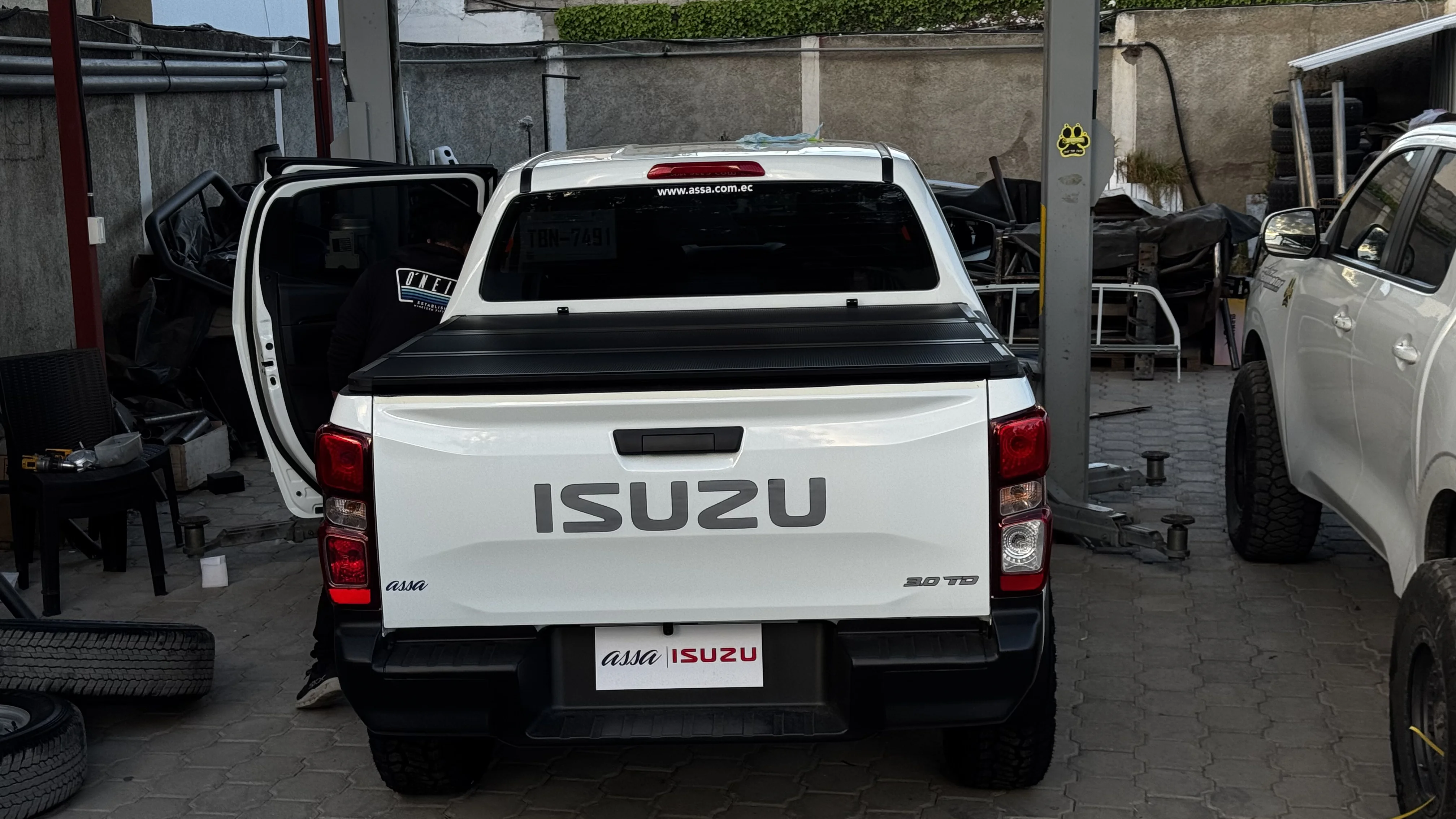 Tapas de balde para Isuzu D-Max. Proyecto real Maxmotor 4x4.